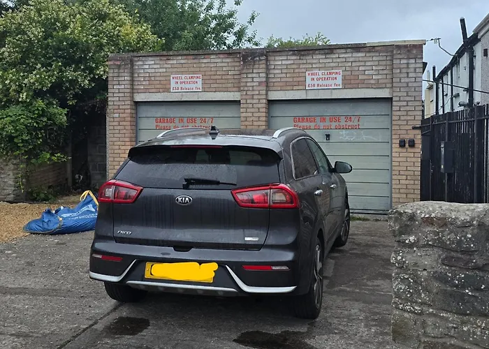 First Floor Light-up Apartman